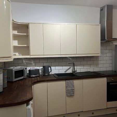ワーリントンGround Floor Two Bed Cairo Streetアパートメント エクステリア 写真