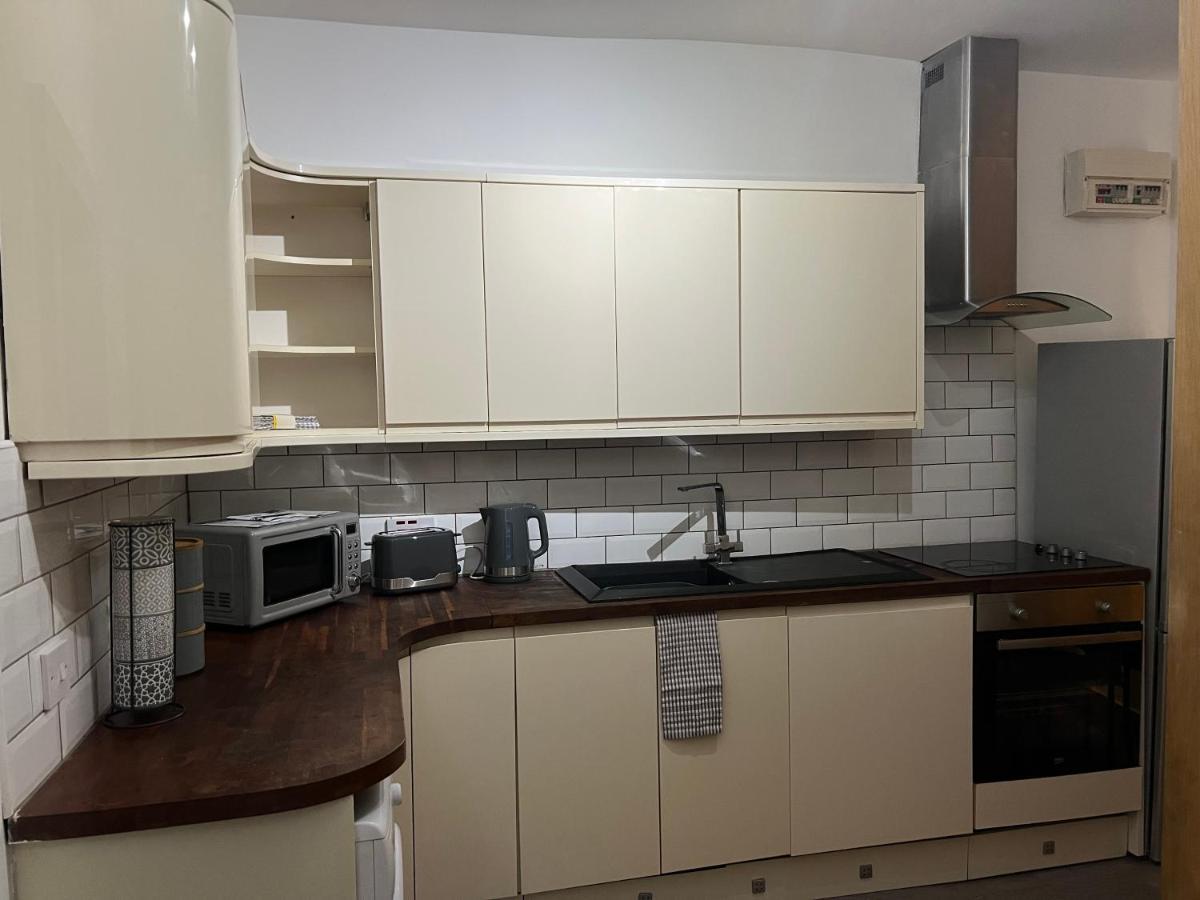 ワーリントンGround Floor Two Bed Cairo Streetアパートメント エクステリア 写真